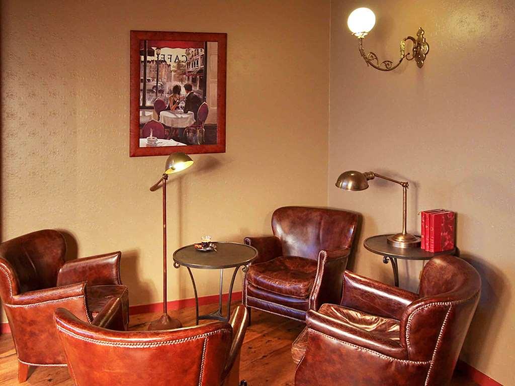 B&B Hotel Montlucon Centre Restoran gambar