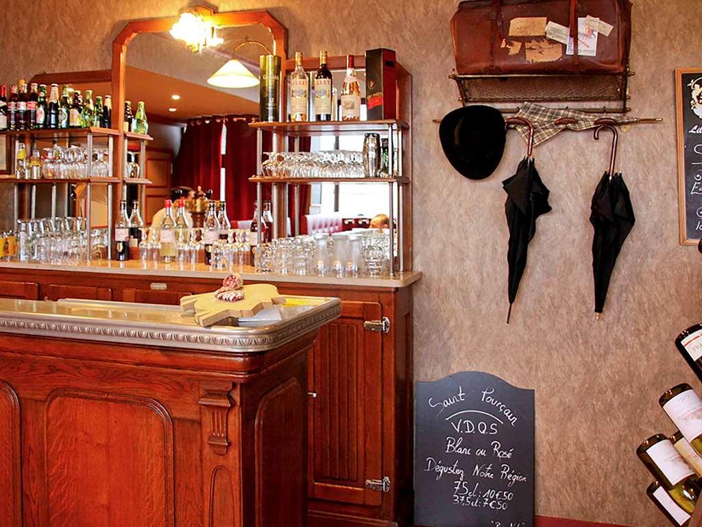 B&B Hotel Montlucon Centre Restoran gambar
